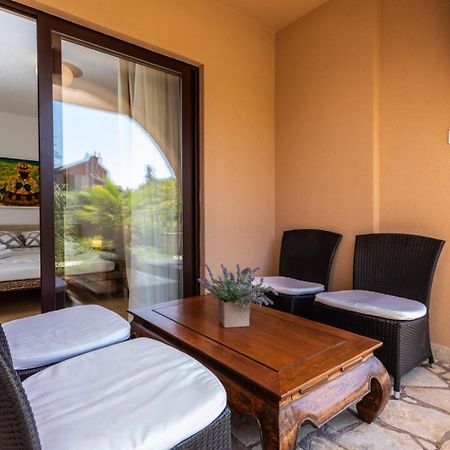 Apartments House Barbara Kornić المظهر الخارجي الصورة