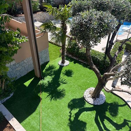 Apartments House Barbara Kornić المظهر الخارجي الصورة