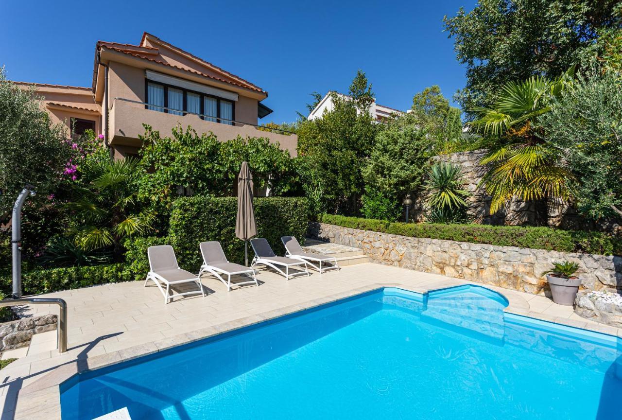 Apartments House Barbara Kornić المظهر الخارجي الصورة