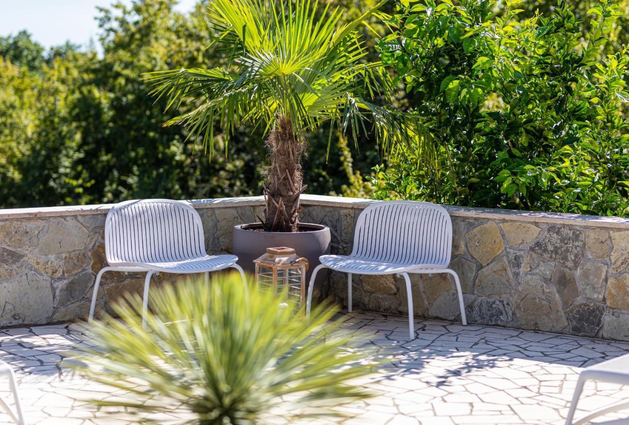 Apartments House Barbara Kornić المظهر الخارجي الصورة