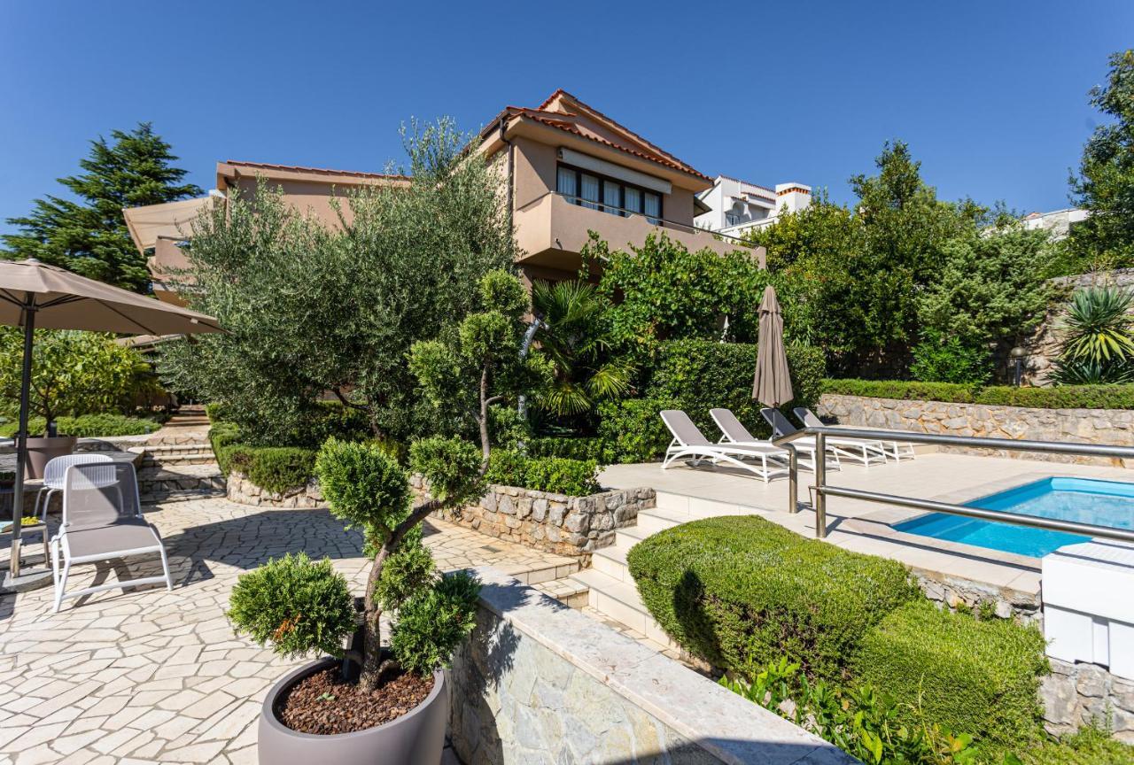 Apartments House Barbara Kornić المظهر الخارجي الصورة