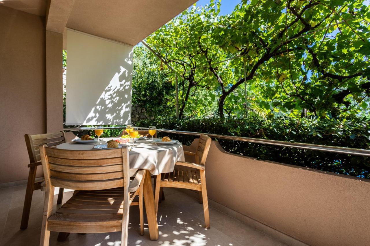 Apartments House Barbara Kornić المظهر الخارجي الصورة