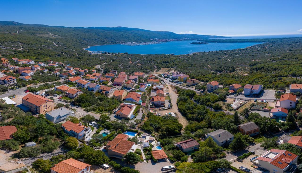 Apartments House Barbara Kornić المظهر الخارجي الصورة