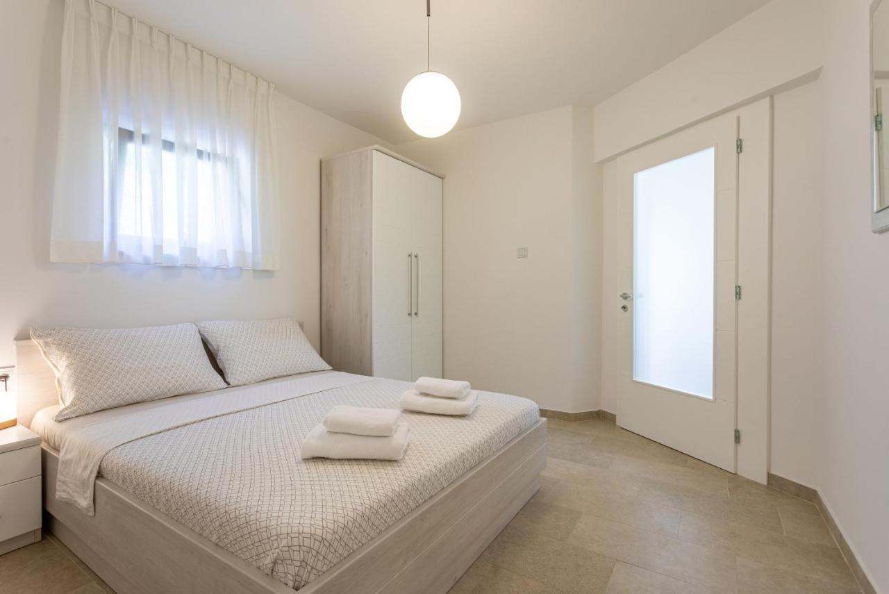 Apartments House Barbara Kornić المظهر الخارجي الصورة